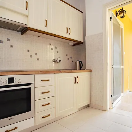 Apartament Mel *